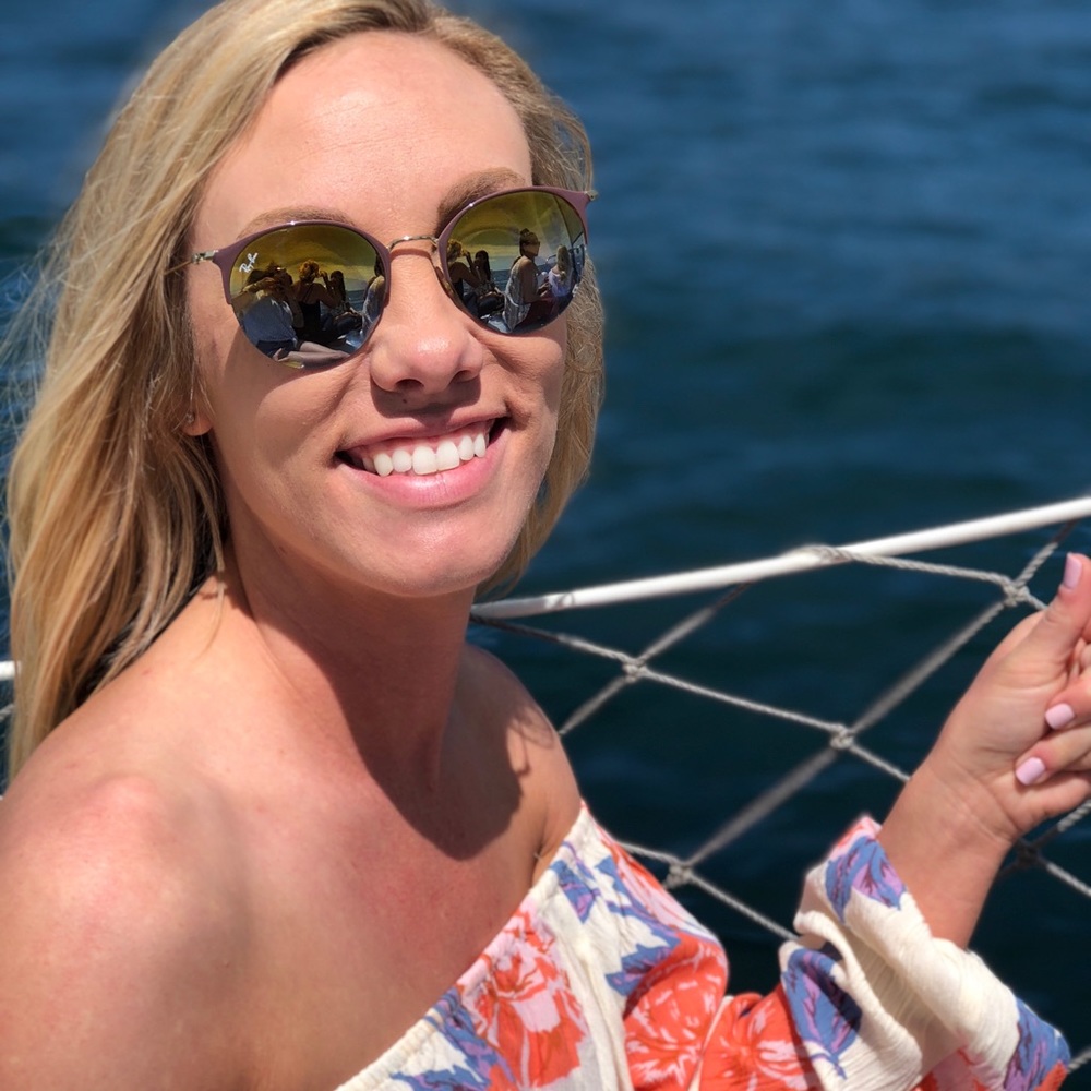 Meet your Posher, Alissa